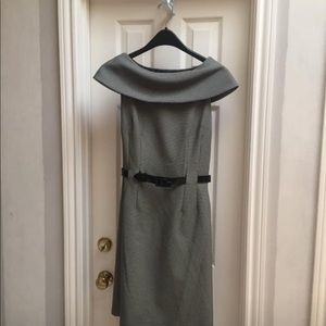 Tahari size 4 houndstooth check dress